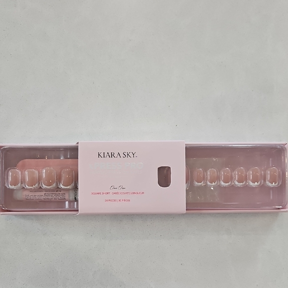 Kiara Sky Press-On Nails in Soft Pink - Picture 1 of 1